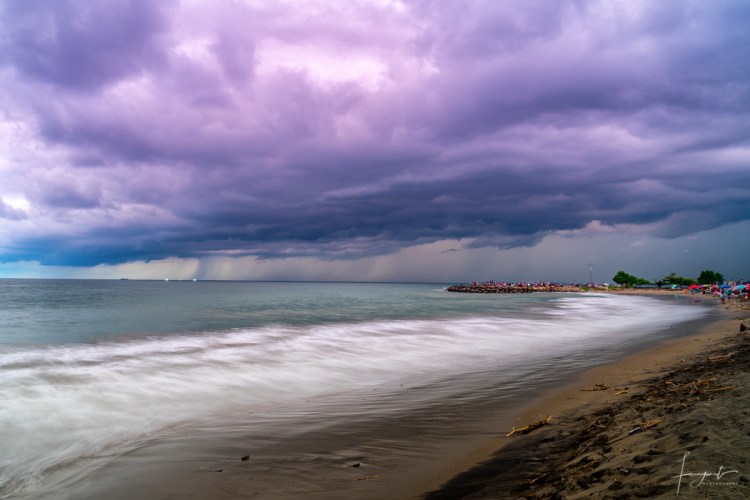 Pantai Padang Padang